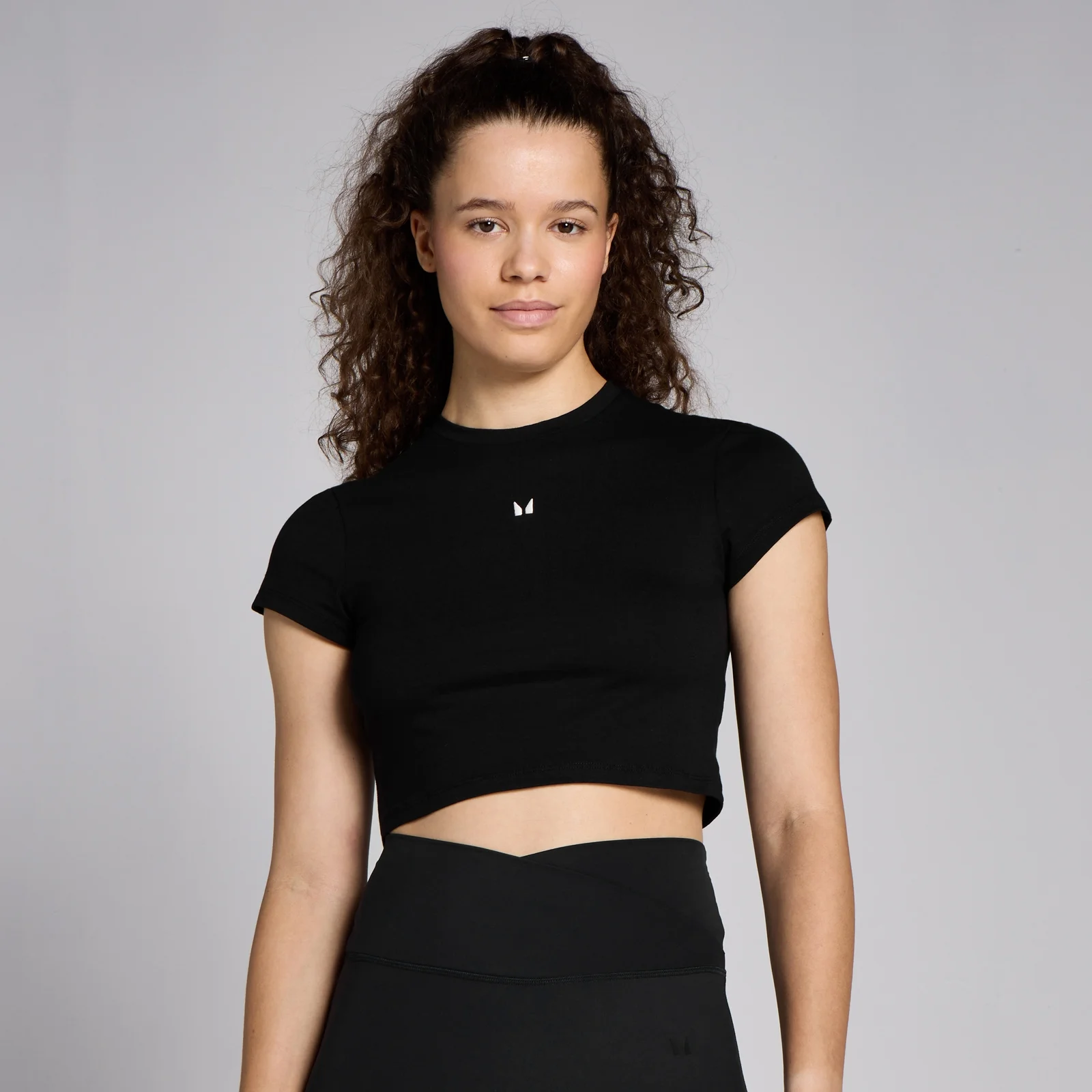 MP Women's Basics Body Fit Short Sleeve Crop T-Shirt - Black - XL Image 1