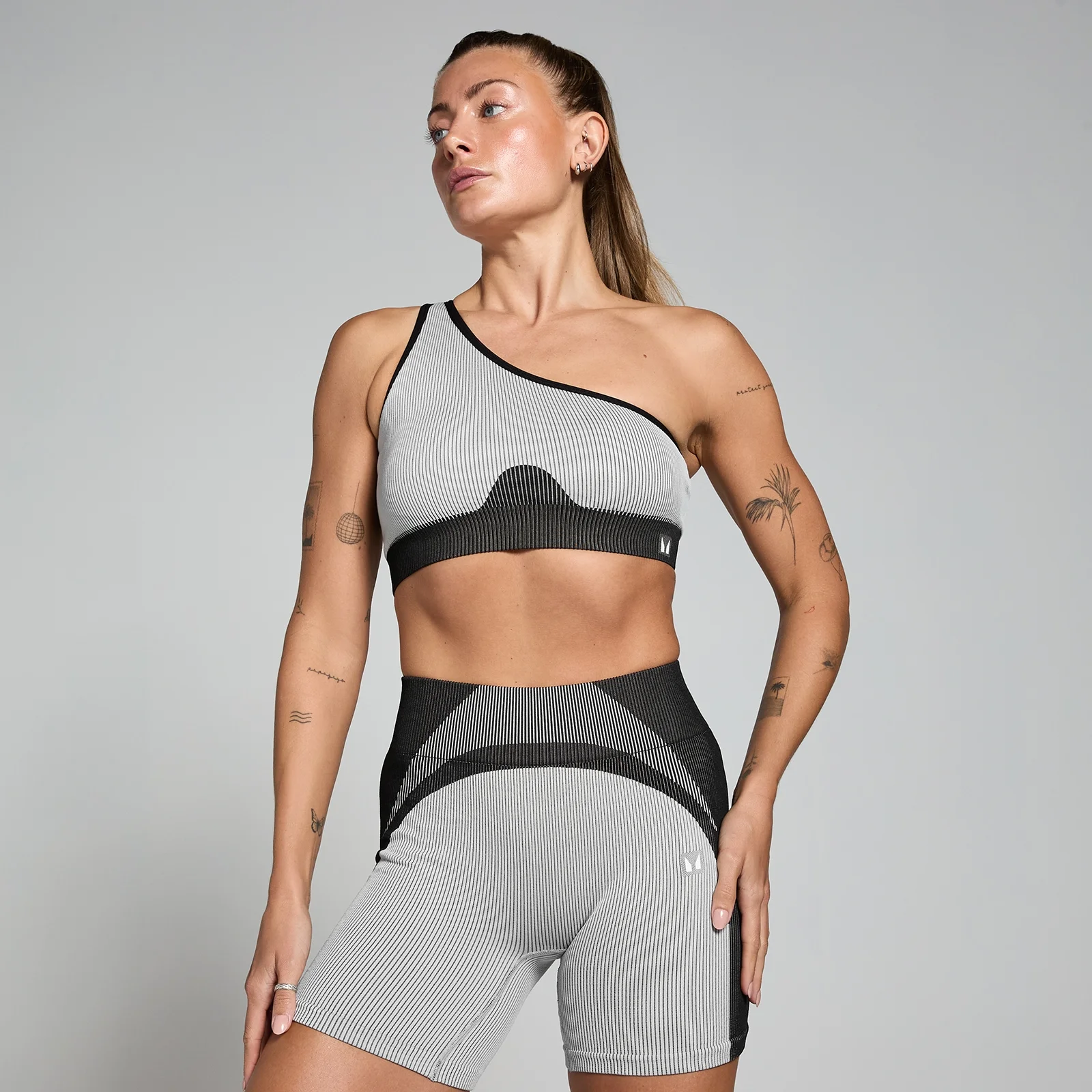 MP Women's Contrast Rib Seamless Bra - Black/Grey - M Image 1