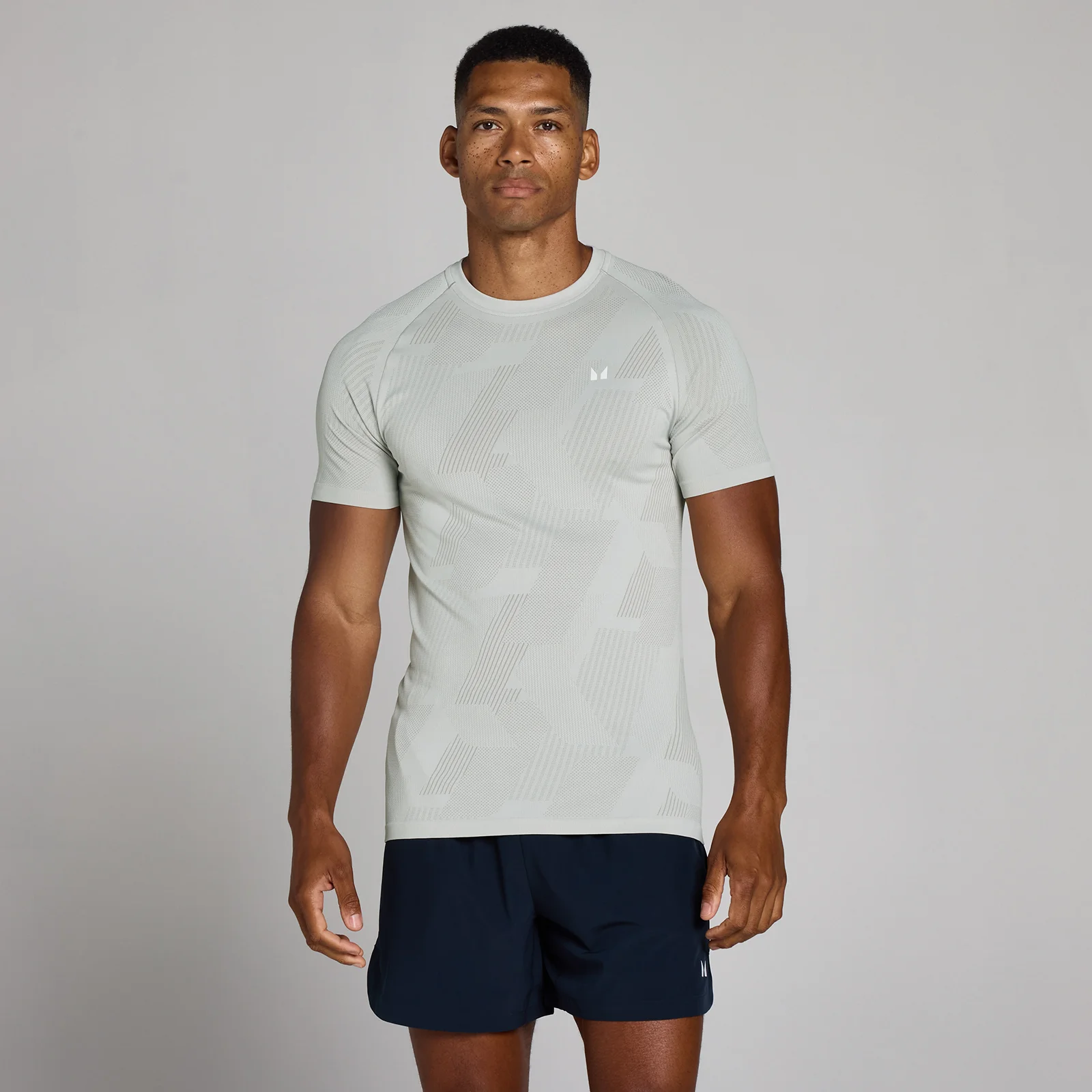 MP Men's Tempo Pillar Graphic Seamless T-Shirt - Chrome - M Image 1