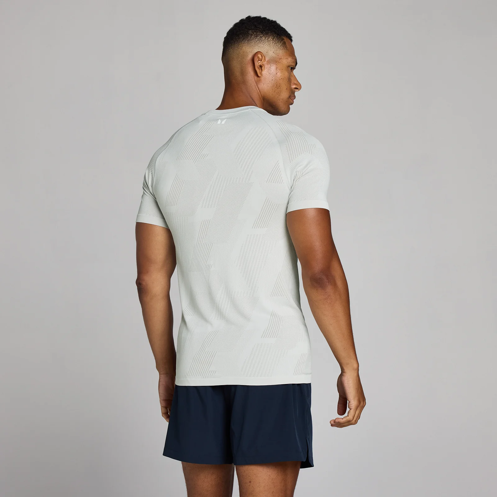 MP Men's Tempo Pillar Graphic Seamless T-Shirt - Chrome - M Image 2