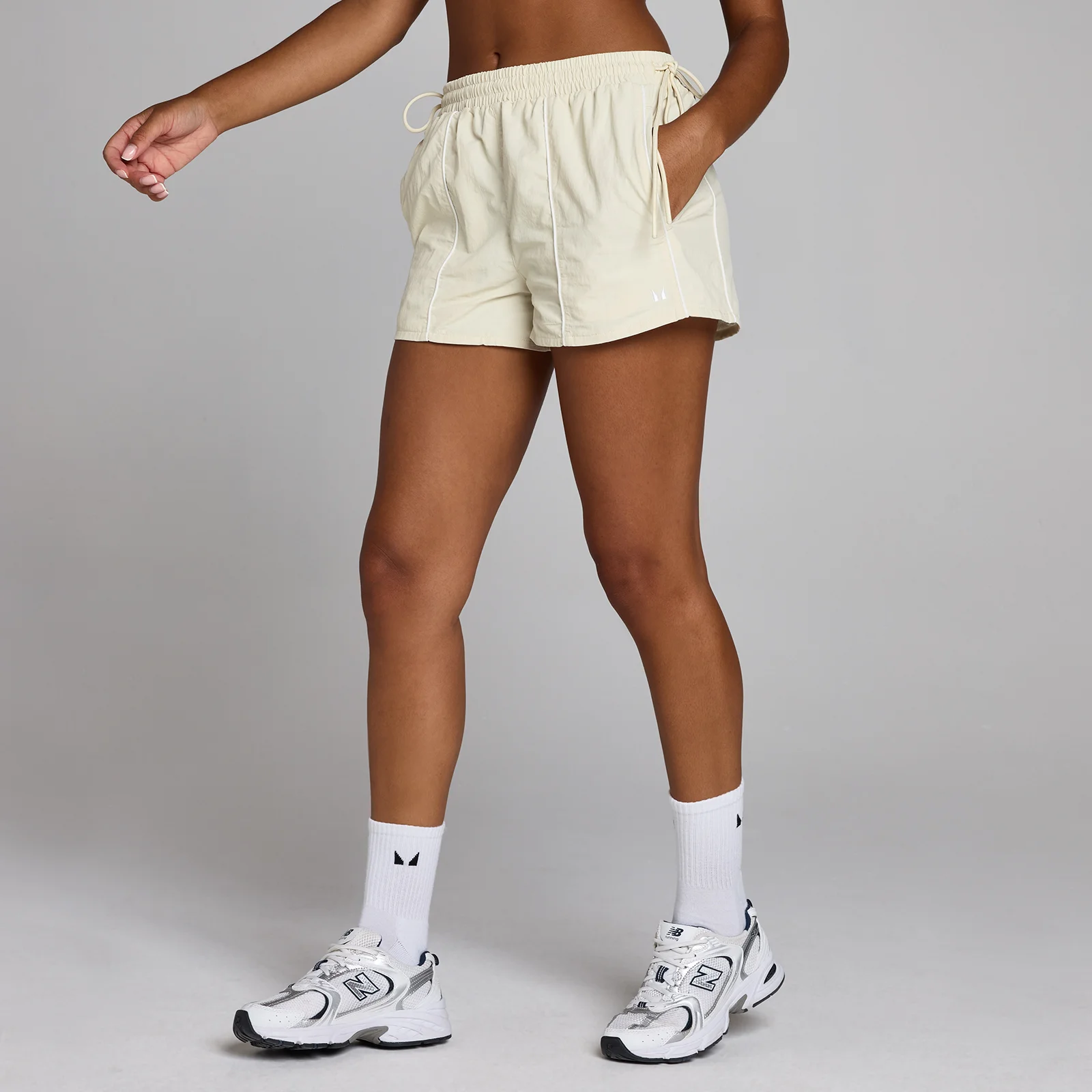 MP Women's Tempo Contrast Tie Woven Short - Desert Dust - S Image 1